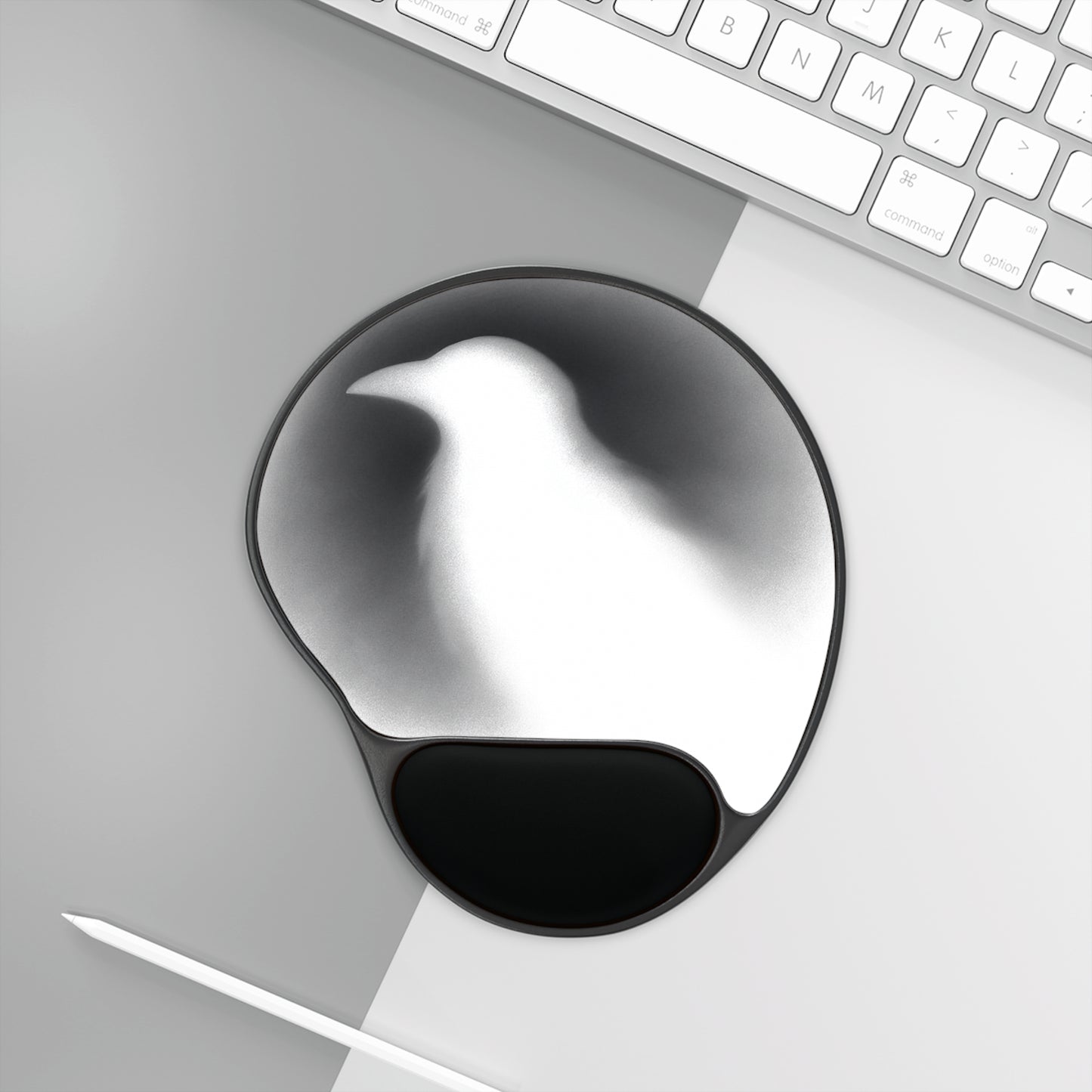 Smith & Raven | White Raven Silhouette | Mouse Pad with Wrist Rest